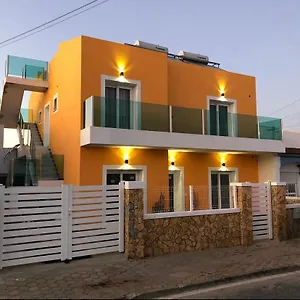 Orange Gasthof Sagres